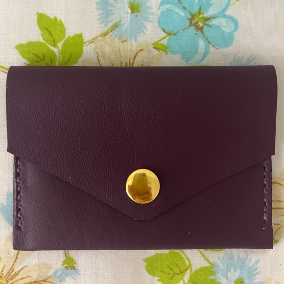 Handmade Genuine Leather Wallet - Picture 4 of 5